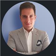 Laureato in ingegneria impartisce lezioni di Italiano, Storia, Fisica, Geometria, Disegno tecnico